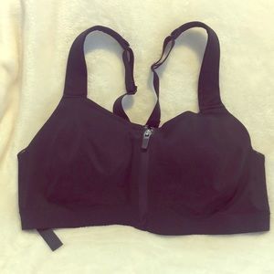 Victoria Secret Knick-out sports bra, 34D